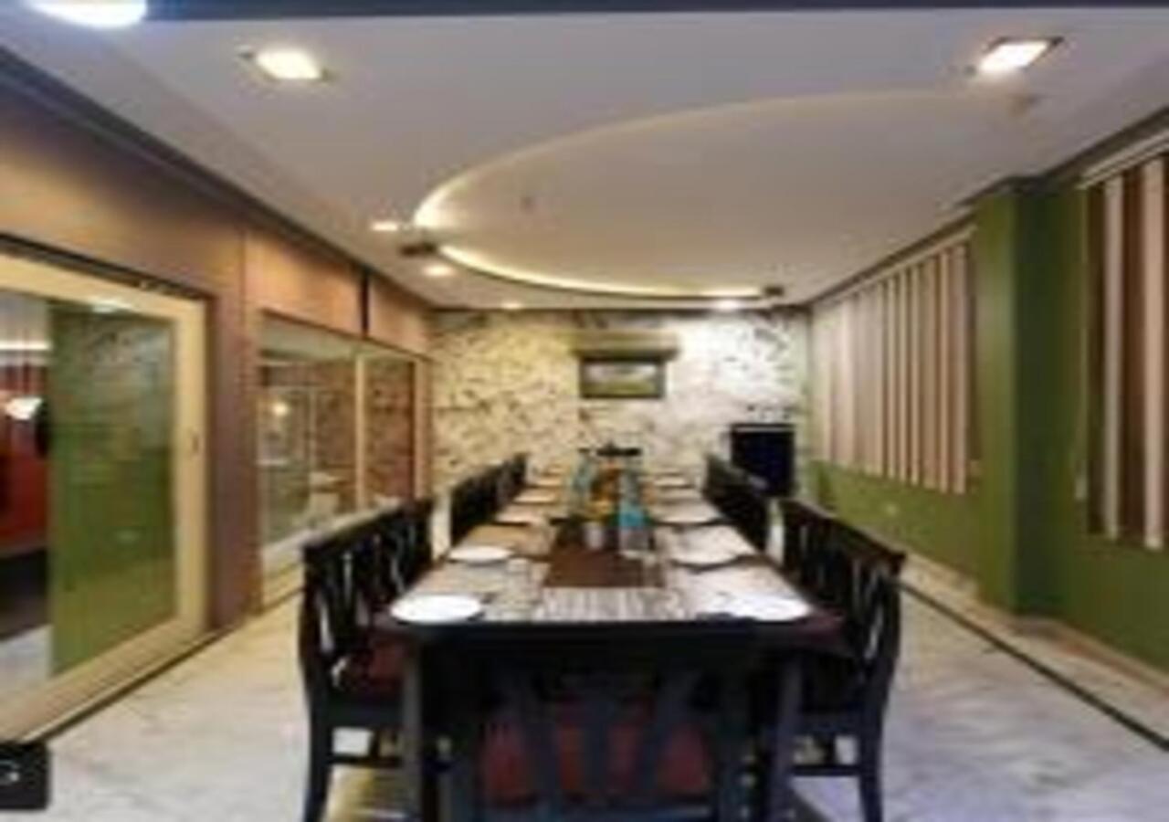 Hotel Chanakya Agra  Zewnętrze zdjęcie