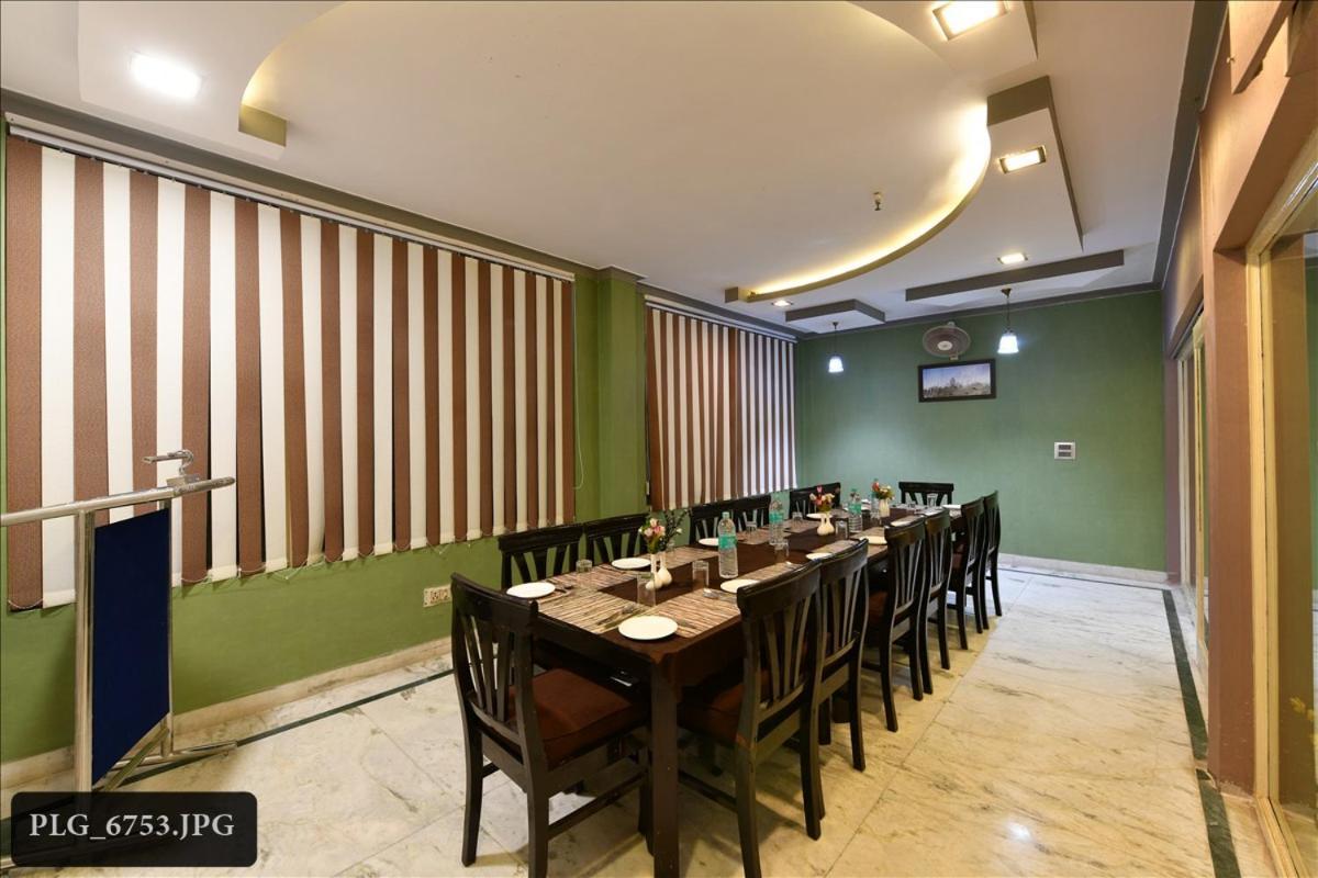 Hotel Chanakya Agra  Zewnętrze zdjęcie