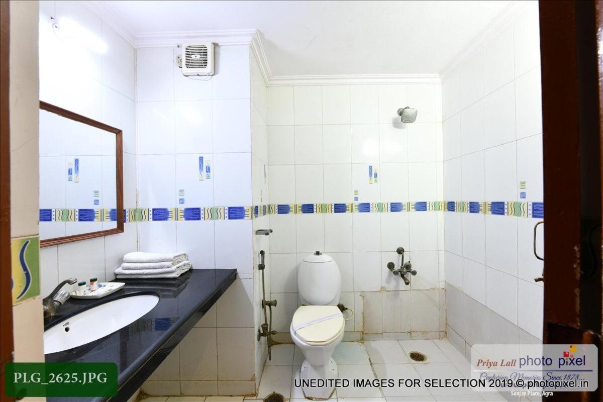 Hotel Chanakya Agra  Zewnętrze zdjęcie