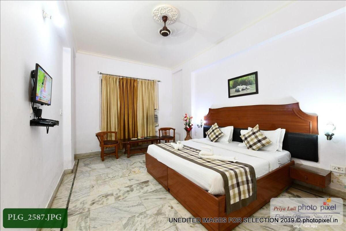 Hotel Chanakya Agra  Zewnętrze zdjęcie